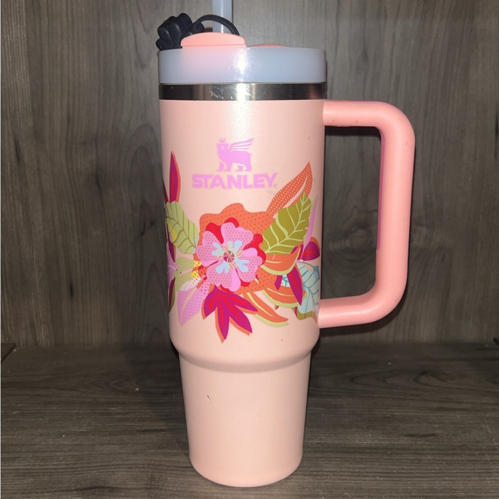 The Mother’s Day quencher Stanley